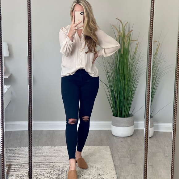 Ivory Top - Picture 3 of 4